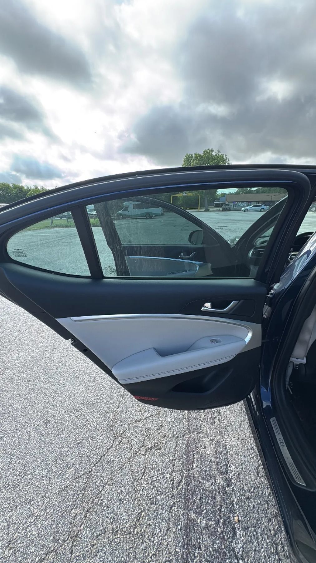 Used 2019 Genesis G70 2.0T Advanced AWD/4WD image 13
