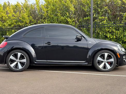 Used 2014 Volkswagen Beetle R-Line image 3