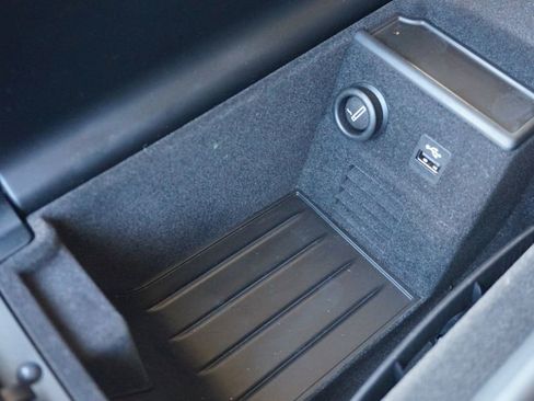 Used 2017 BMW 740i image 57