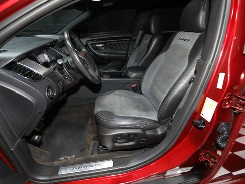Used 2015 Ford Taurus SHO w/ Equipment Group 401A AWD/4WD image 46