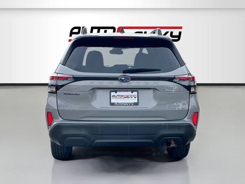 Used 2025 Subaru Forester Premium w/ Convenience Package #1 AWD/4WD image 6