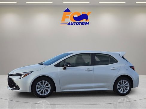 New 2026 Toyota Corolla SE image 2