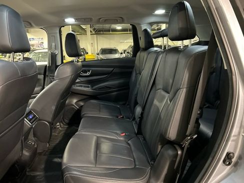 Used 2023 Subaru Ascent Limited AWD/4WD image 21