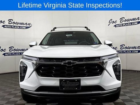 New 2026 Chevrolet Trax LT w/ LPO, Blackout Package image 3