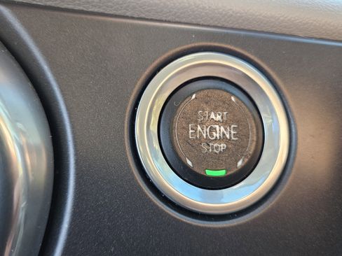 Used 2019 Chevrolet Blazer LT image 33