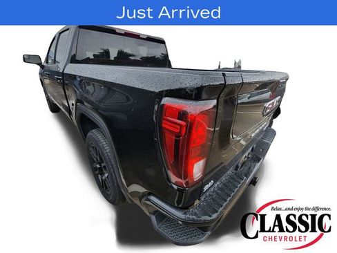 Used 2023 GMC Sierra 1500 Elevation RWD image 9