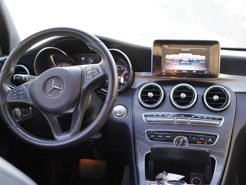 Used 2018 Mercedes-Benz C 300 Sedan image 10