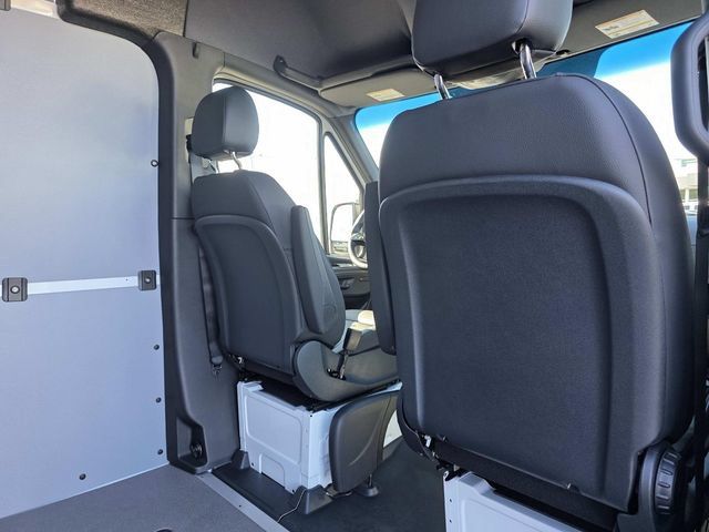 Used 2026 Mercedes-Benz Sprinter 2500 image 7