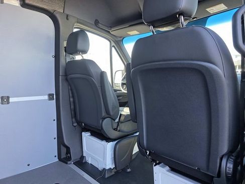 Used 2026 Mercedes-Benz Sprinter 2500 image 7