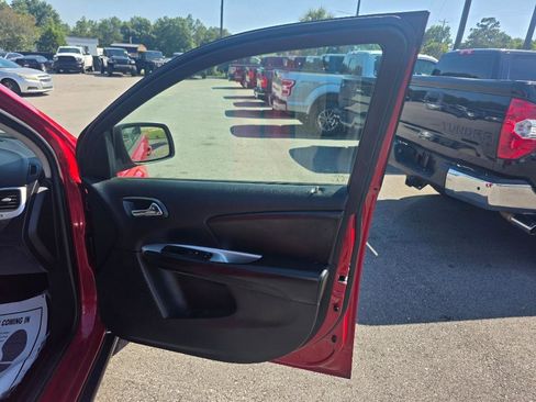Used 2016 Dodge Journey SE w/ Flexible Seating Group FWD image 10
