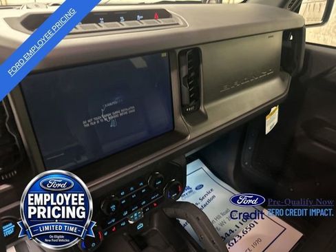 New 2025 Ford Bronco Badlands AWD/4WD image 14