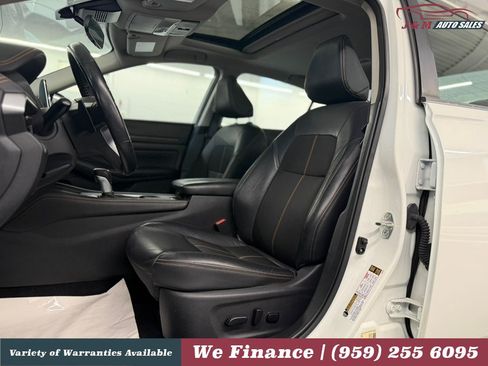 Used 2021 Nissan Altima 2.5 SR w/ SR Premium Package AWD/4WD image 17