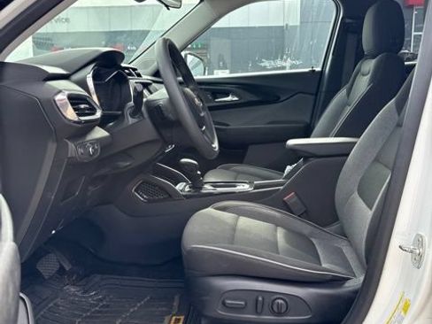 Used 2023 Chevrolet TrailBlazer LT FWD image 5