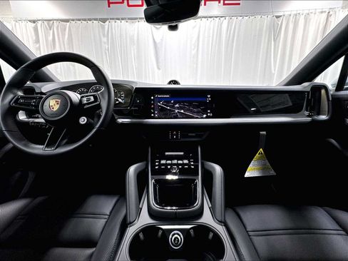 New 2026 Porsche Cayenne Coupe AWD/4WD image 14