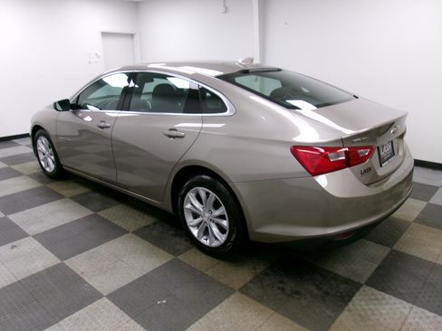 Used 2024 Chevrolet Malibu LT image 2