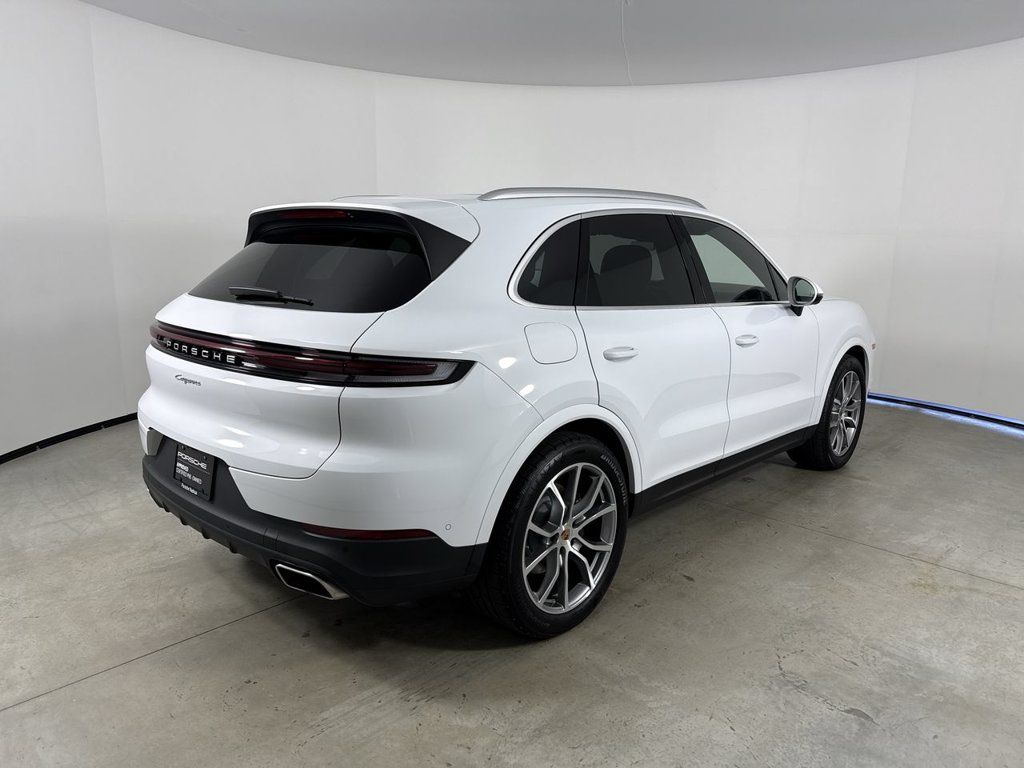 Certified 2026 Porsche Cayenne AWD/4WD image 7