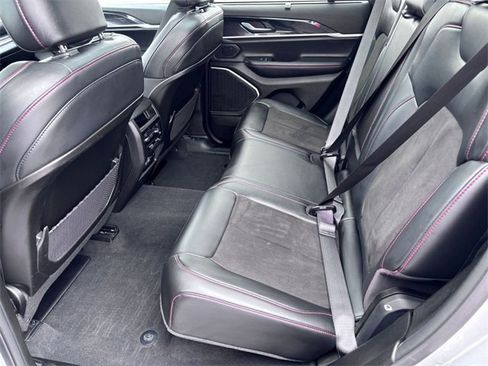 Certified 2022 Jeep Grand Cherokee Trailhawk w/ Luxury Tech Group III image 26