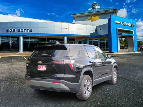 Used 2025 Chevrolet Equinox LT FWD image 3