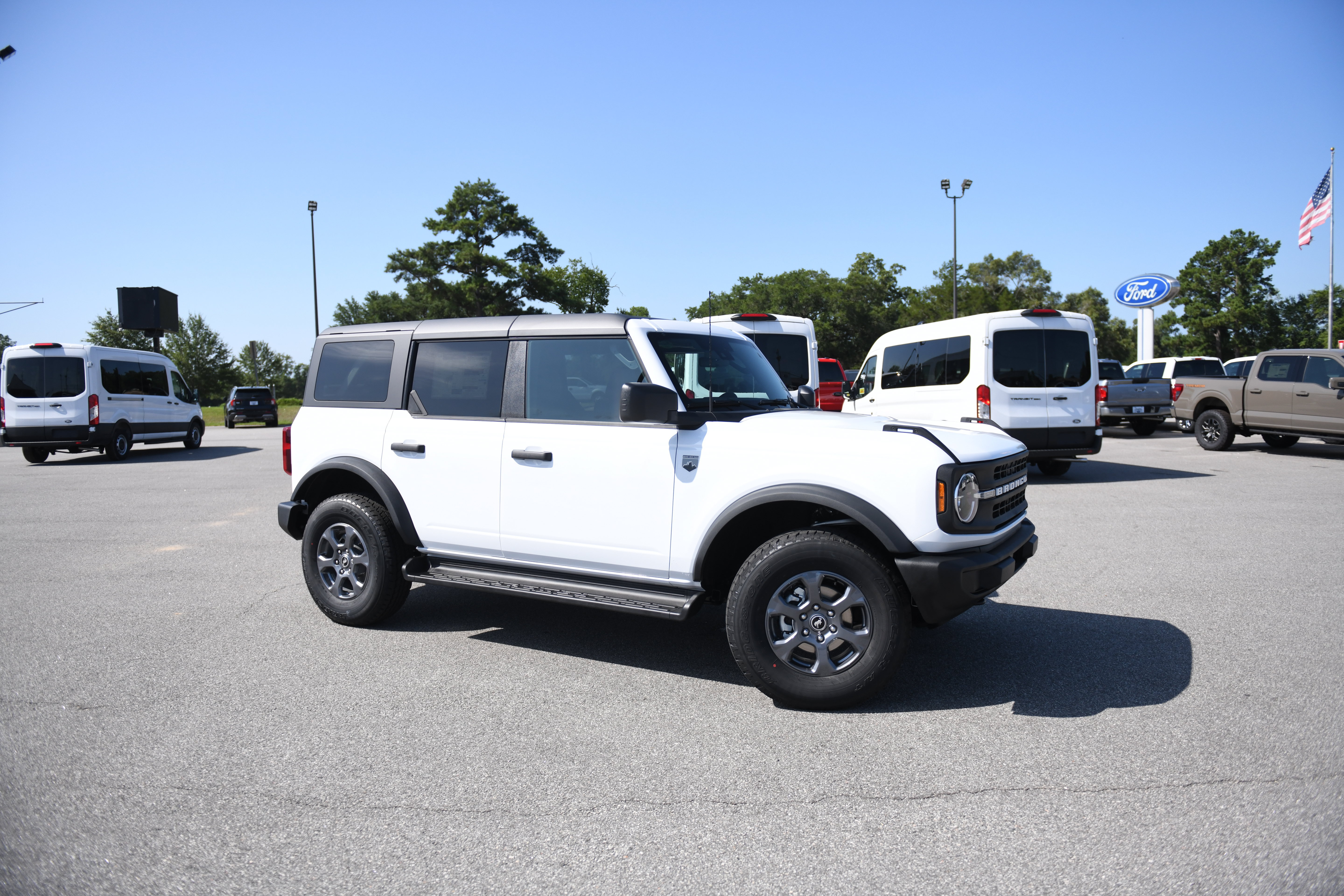 New 2026 Ford Bronco Big Bend AWD/4WD image 2