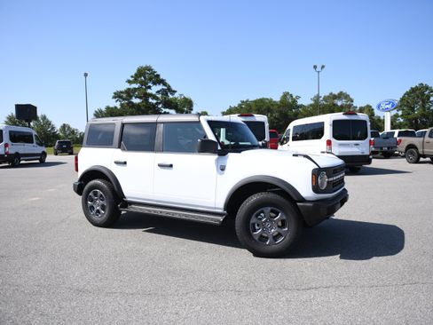 New 2026 Ford Bronco Big Bend AWD/4WD image 2