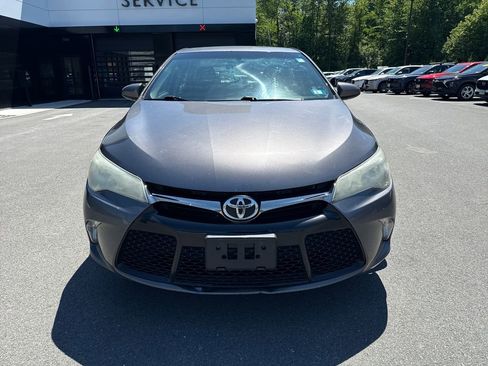 Used 2015 Toyota Camry SE FWD image 8