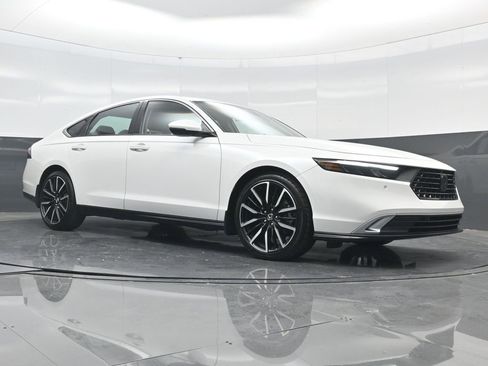 Used 2023 Honda Accord Touring image 52