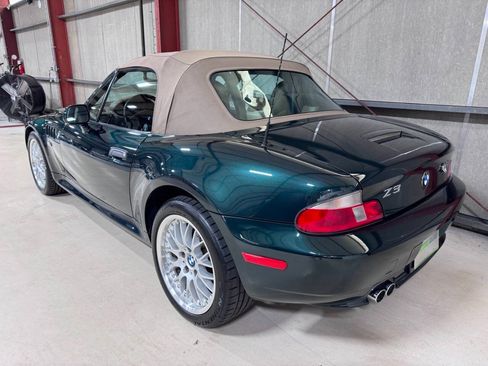 Used 2001 BMW Z3 3.0i RWD image 17