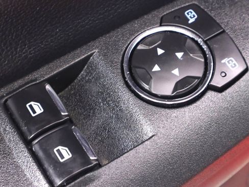 Used 2018 Ford Mustang Coupe image 30