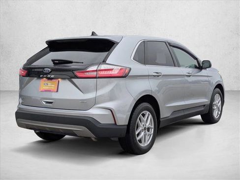 Certified 2023 Ford Edge SEL image 5