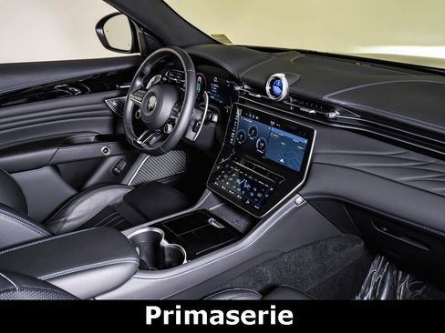 Certified 2023 Maserati Grecale Modena image 14