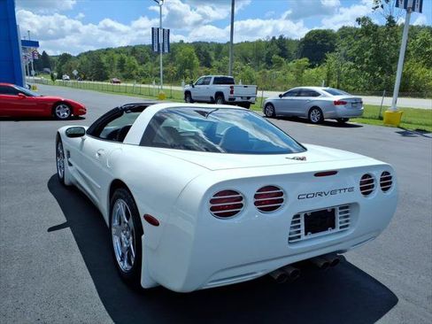 Used 1998 Chevrolet Corvette Coupe w/ Memory Pkg RWD image 5