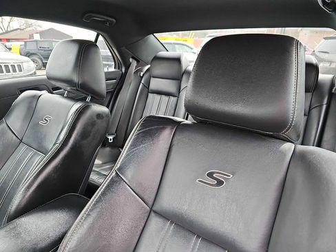 Used 2021 Chrysler 300 S image 26