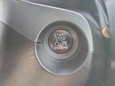 Used 2022 Jeep Renegade Trailhawk w/ Sun/Sound Group image 9