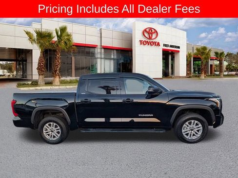 Used 2023 Toyota Tundra SR5 w/ SR5 Convenience Package AWD/4WD image 4
