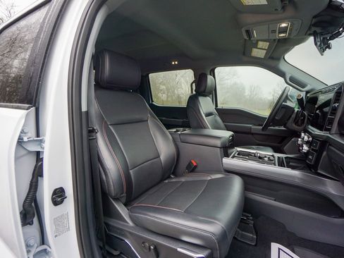 Used 2023 Ford F250 Lariat w/ Black Appearance Package image 38