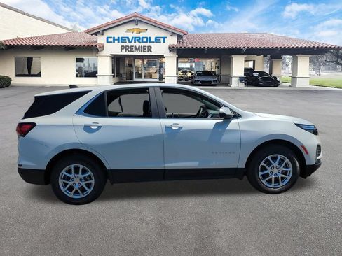 Used 2024 Chevrolet Equinox LT FWD image 6