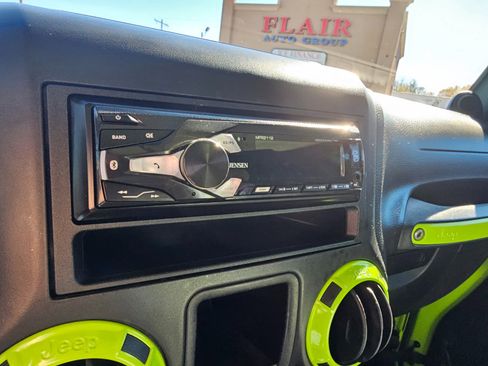 Used 2013 Jeep Wrangler Unlimited Sport w/ Connectivity Group image 31