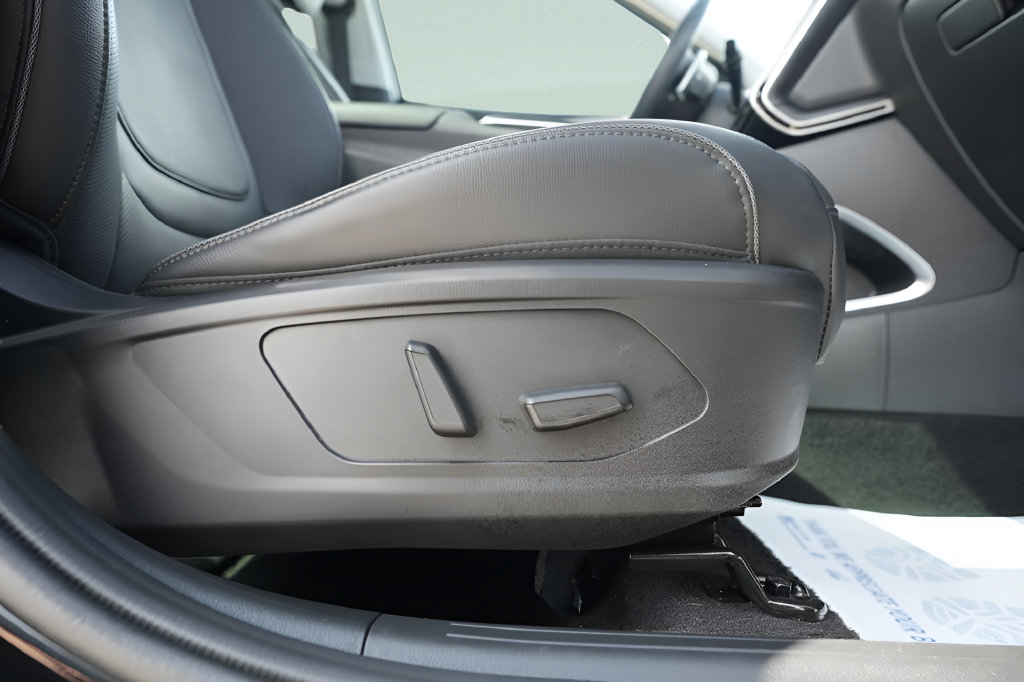 Certified 2024 Hyundai Tucson Limited AWD/4WD image 15