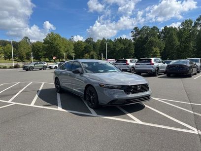 New 2025 Honda Accord SE