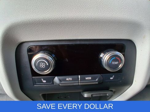Used 2025 GMC Acadia Denali w/ Super Cruise Package FWD image 16