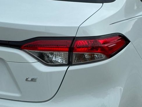 Used 2026 Toyota Corolla LE FWD image 14