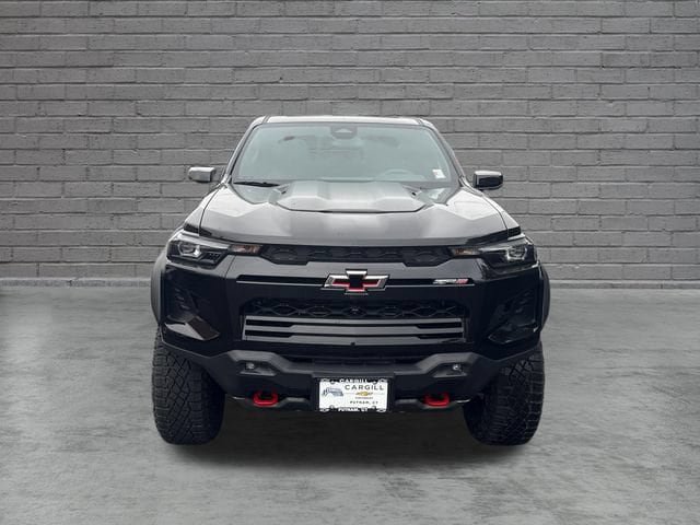 New 2026 Chevrolet Colorado ZR2 w/ Technology Package AWD/4WD image 2