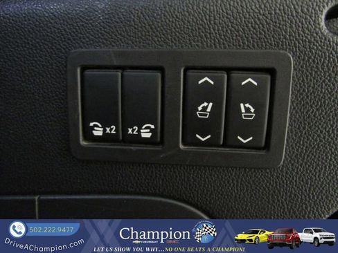 Used 2018 Cadillac Escalade ESV Platinum image 18