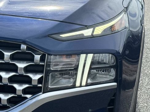 Used 2022 Hyundai Santa Fe SEL w/ Convenience + Premium Package FWD image 10