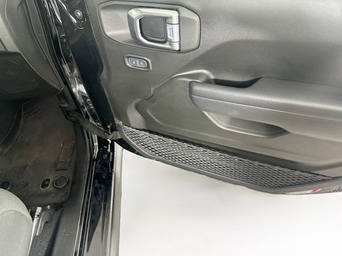 Used 2023 Jeep Wrangler Unlimited w/ 8.4" Radio Group AWD/4WD image 30