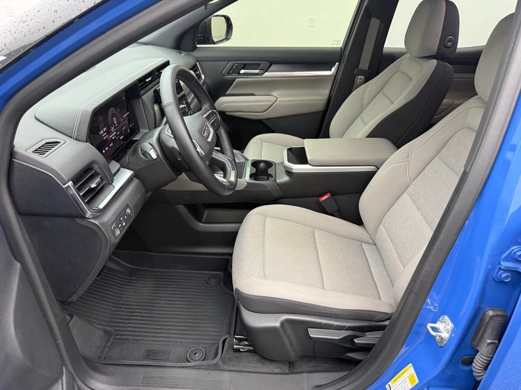 Used 2025 GMC Terrain Elevation AWD/4WD image 22