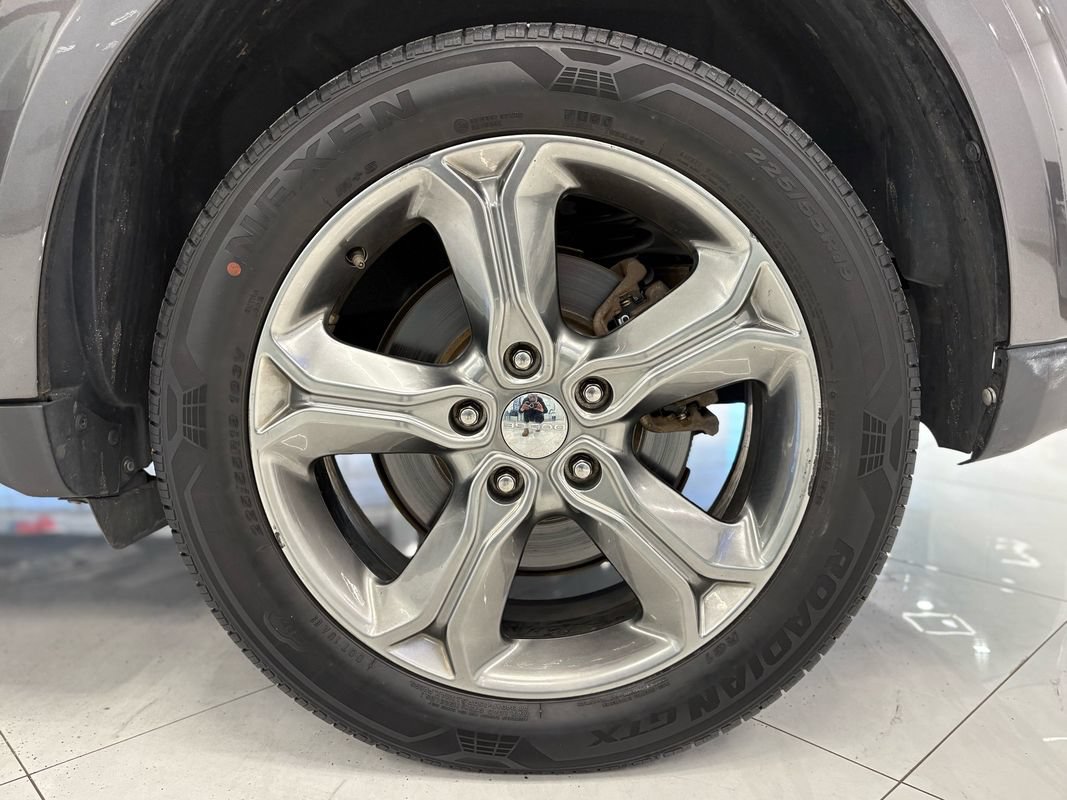 Used 2017 Dodge Journey Crossroad FWD image 42