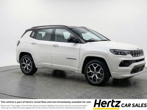 Used 2025 Jeep Compass Limited image 1