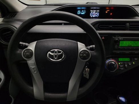 Used 2014 Toyota Prius C One FWD image 22
