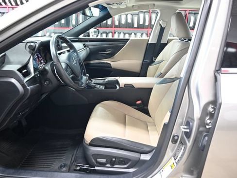 Used 2021 Lexus ES 250 w/ Premium Package AWD/4WD image 10